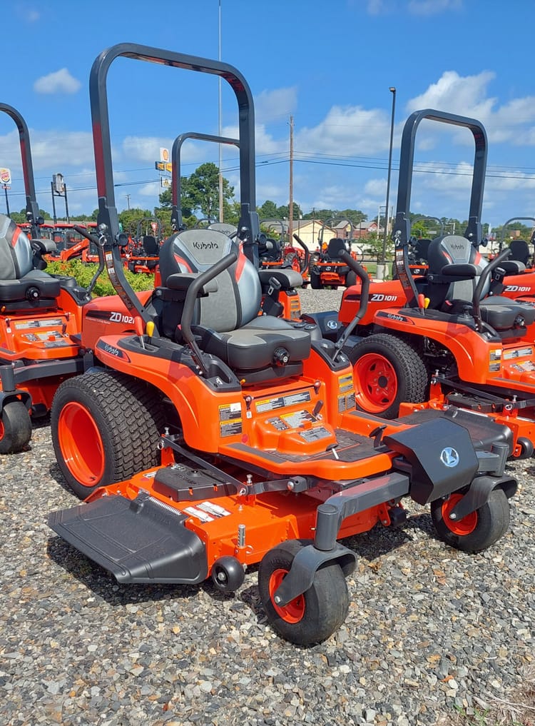 Kubota ZD1021 Zero-Turn Mower